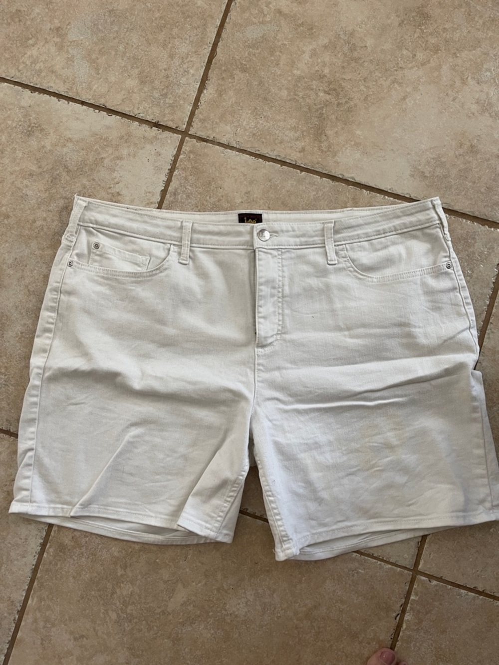 Lee White Denim Shorts with Branded Waist Tag Size 22